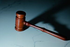 生成AI訴訟の最新動向と企業が取るべき対策は？