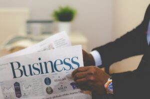 企業の競争力強化に生成AIはどう活用すべきか？