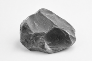 Recursive「Flint」とは。AIが作ったAIがノートPCで動く理由